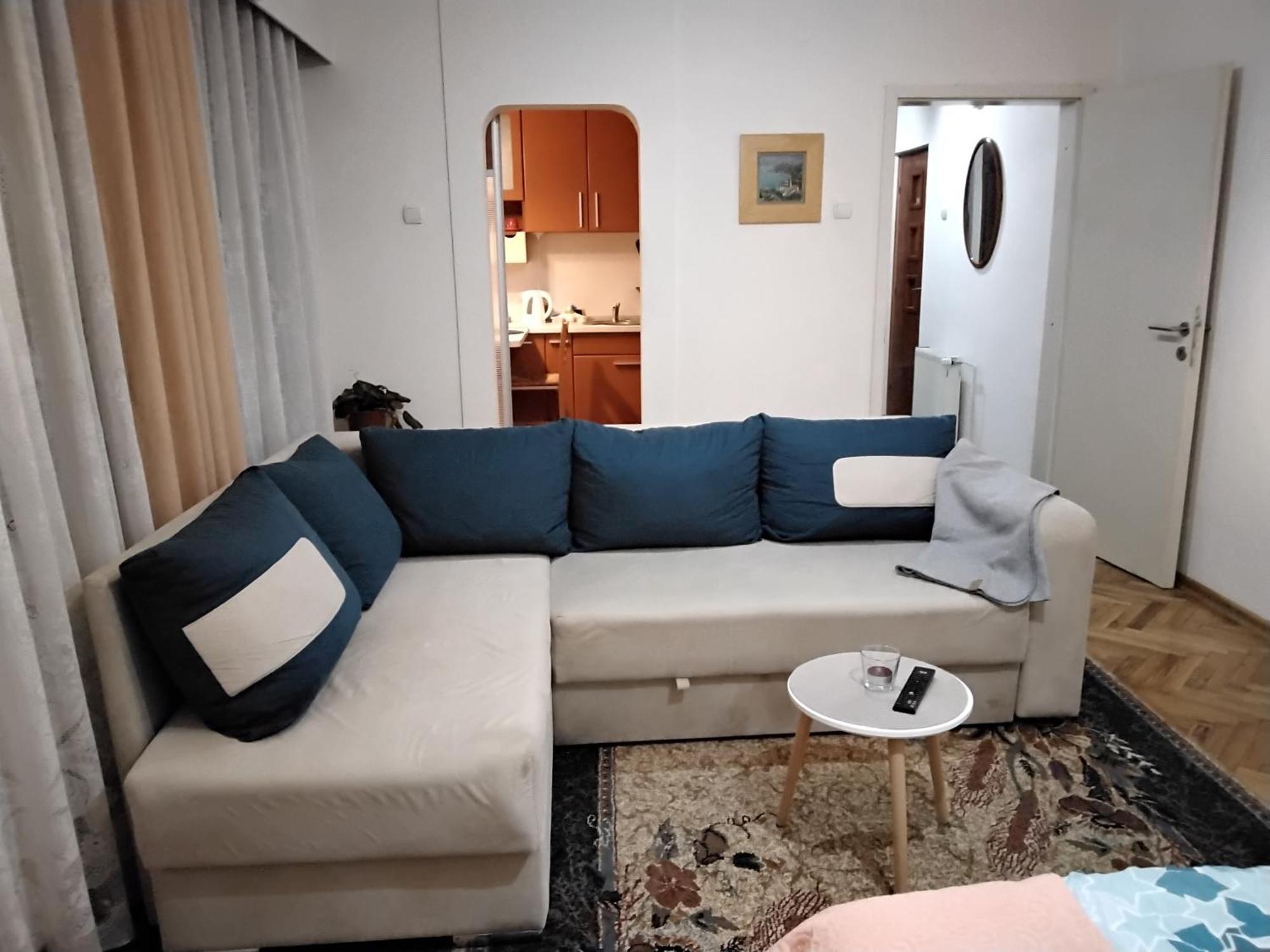 Fina Apartman Лесковац Екстериор снимка