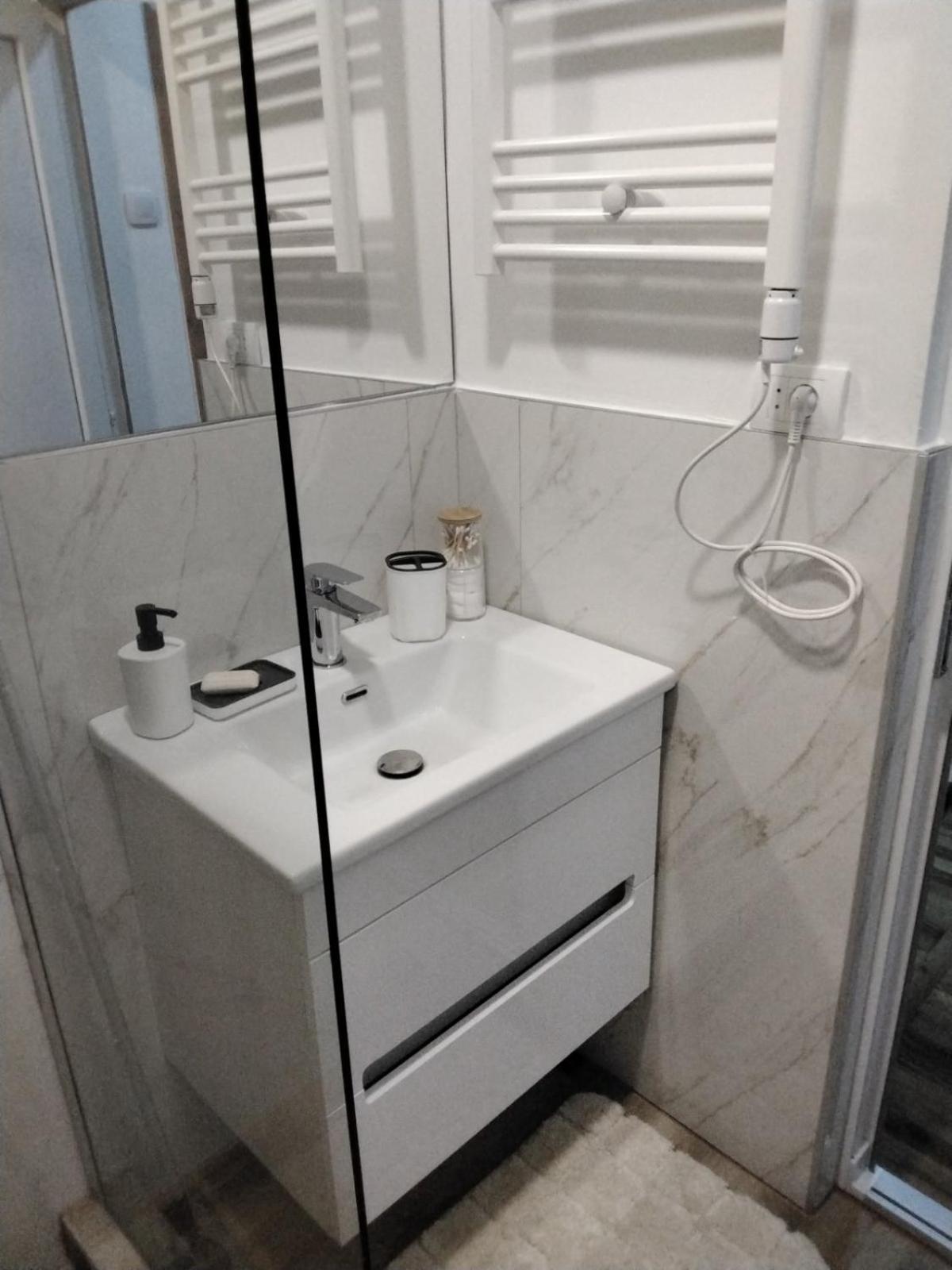 Fina Apartman Лесковац Екстериор снимка