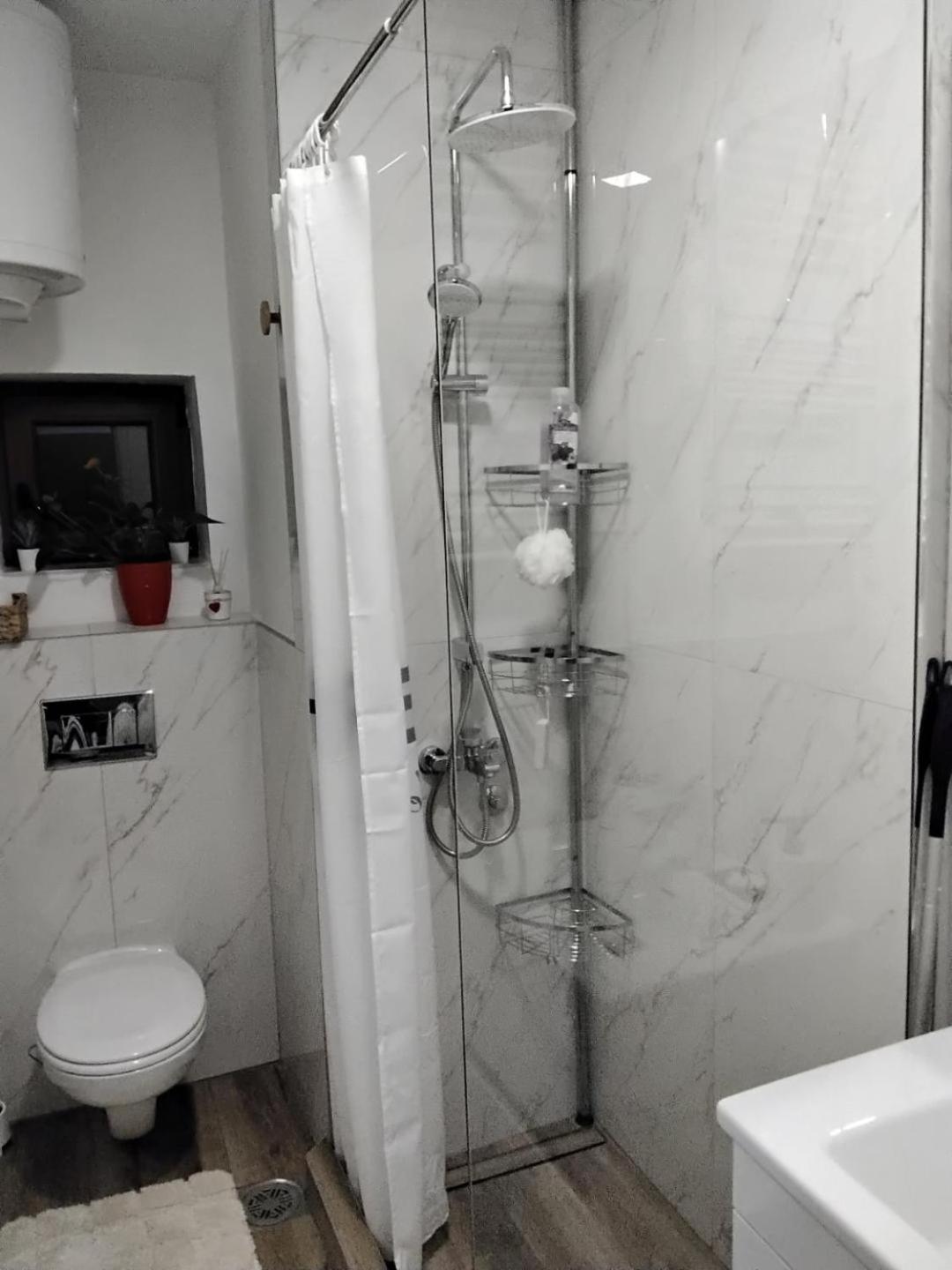 Fina Apartman Лесковац Екстериор снимка
