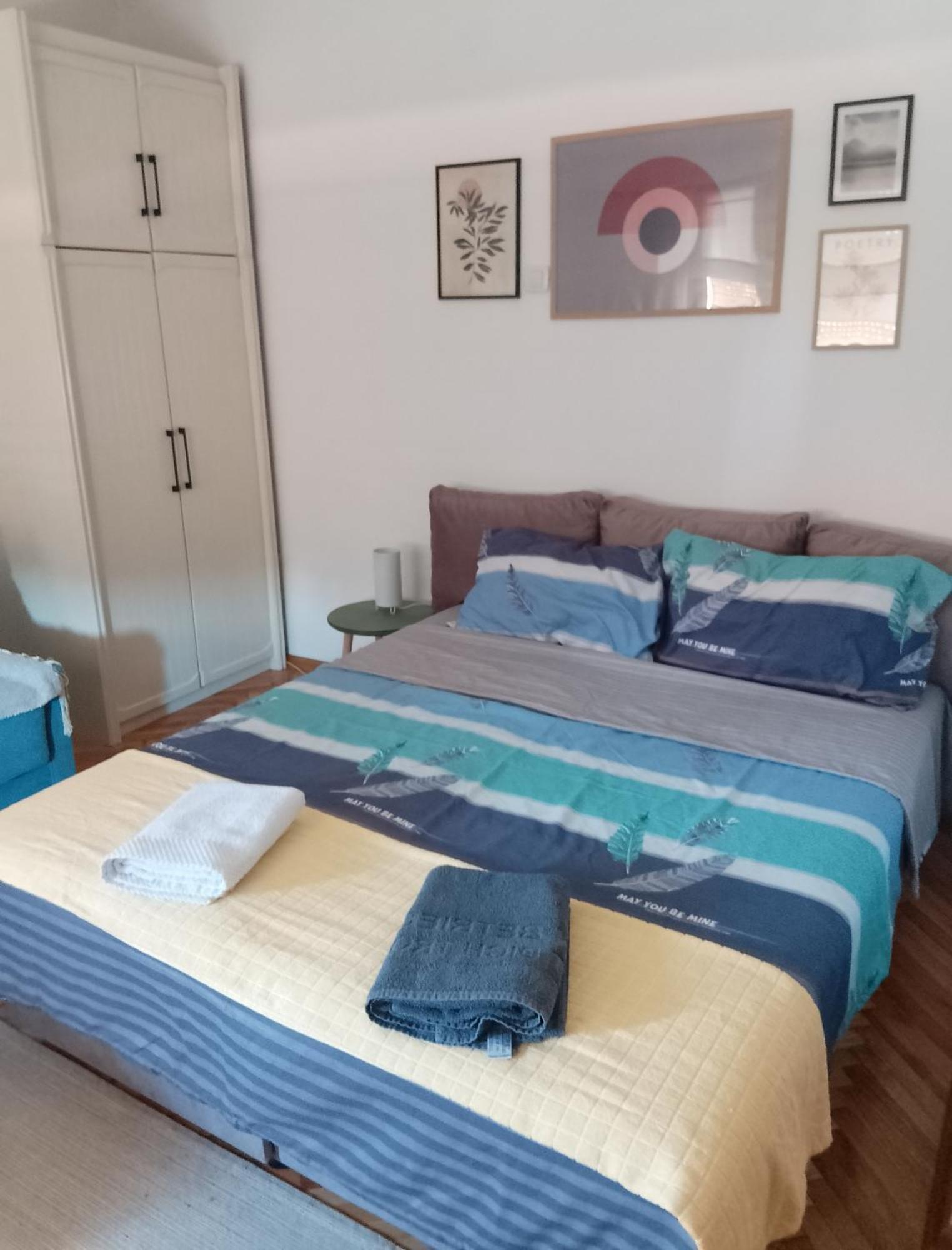 Fina Apartman Лесковац Екстериор снимка