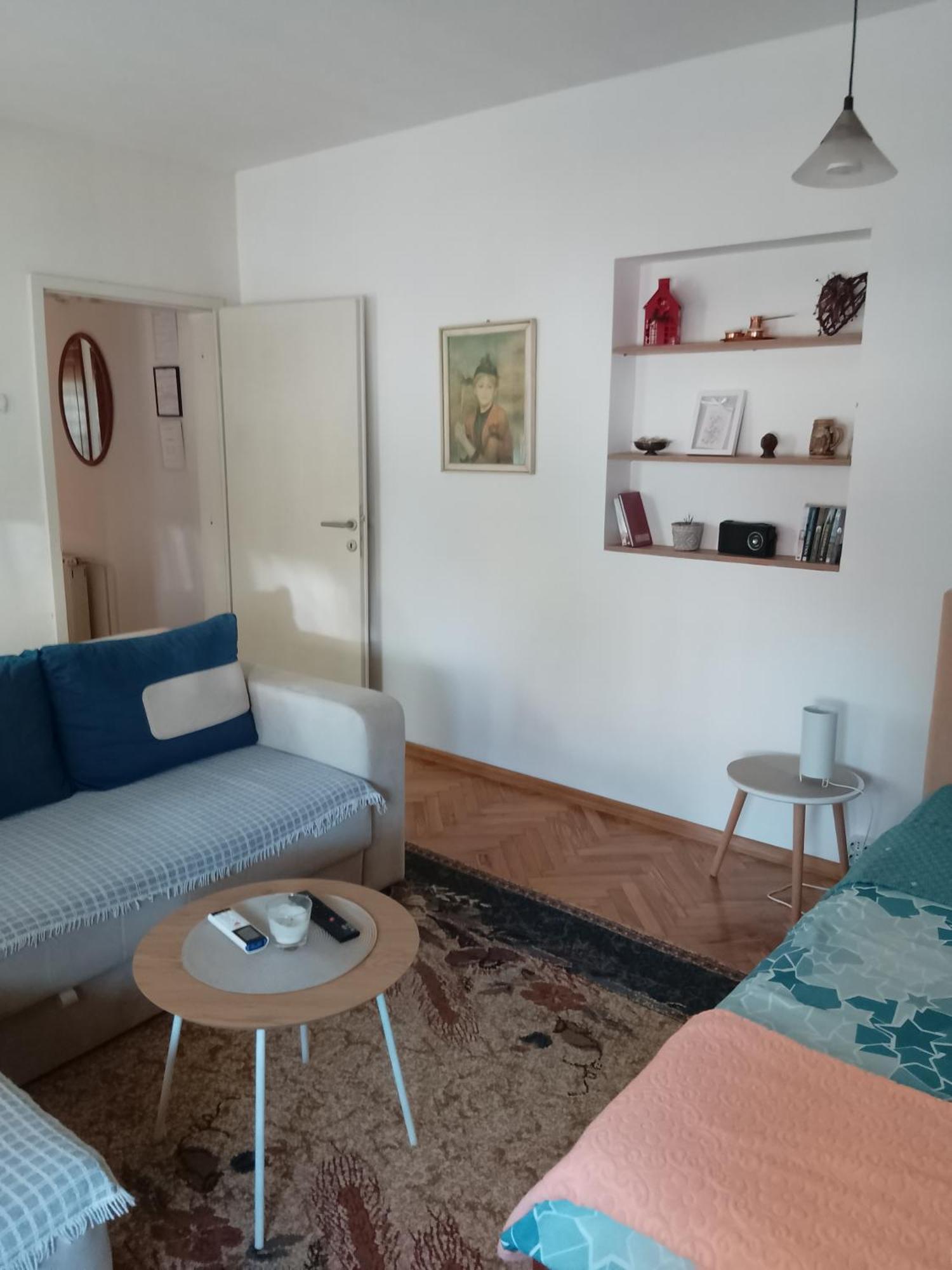 Fina Apartman Лесковац Екстериор снимка